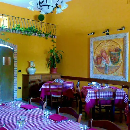 Alloggio per agriturismo Masseria Feudo *