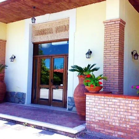 Masseria Feudo Farm stay *